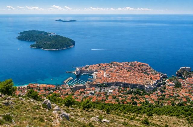 A partir do monte Srđ