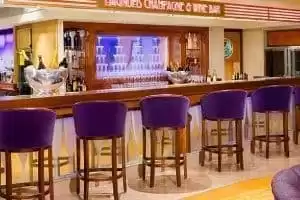 Magnum's Champagne and Wine Bar