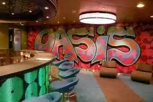 Salons et discothèques pour les adolescents