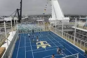 Gymnase de dernière génération, cours de yoga et de tai-chi, entre autres.