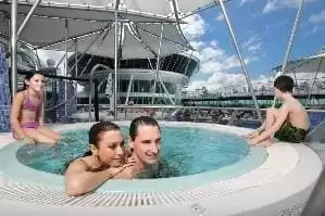 4 jacuzzis