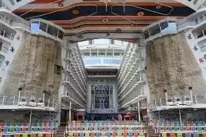 Gymnase de dernière génération, cours de yoga et de tai-chi, entre autres.