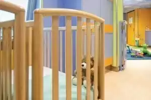 Piscine pour enfants Adventure Beach avec toboggan