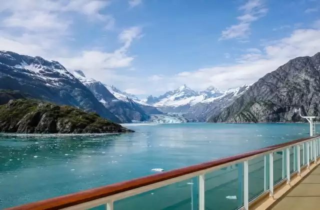 A partir do convés em Glacier Bay