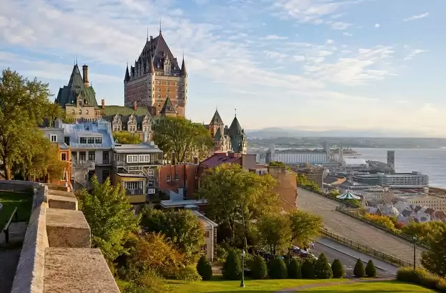 Em Quebec