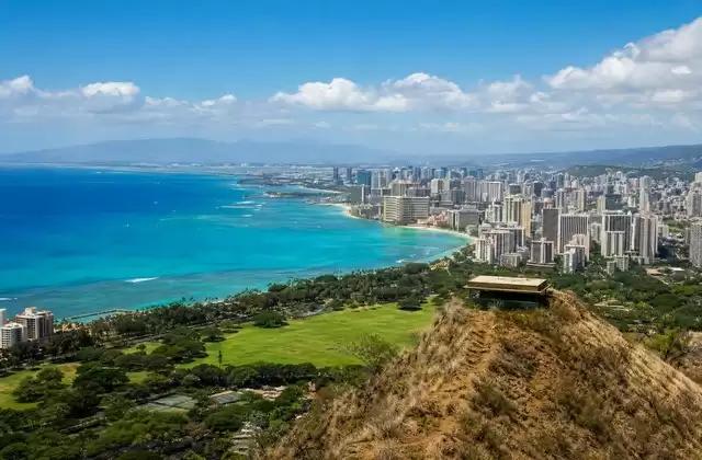 Em Oahu