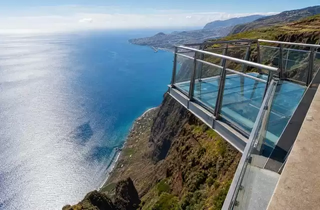 Na Madeira (escala frequente)
