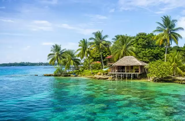 Em Bocas del Toro