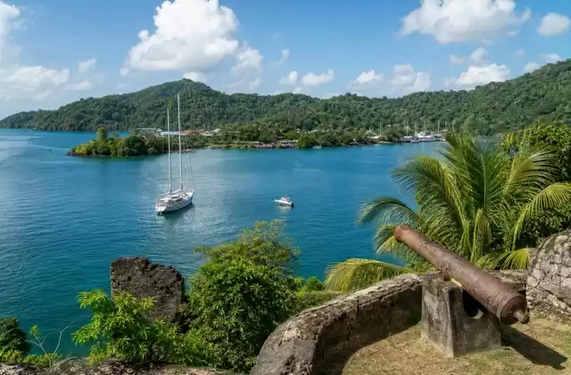 Nos arredores de Portobelo