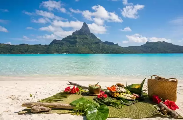 Em Bora Bora