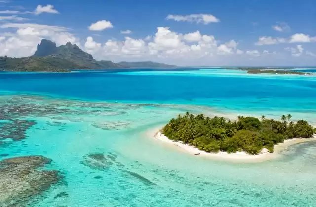 Em Bora Bora