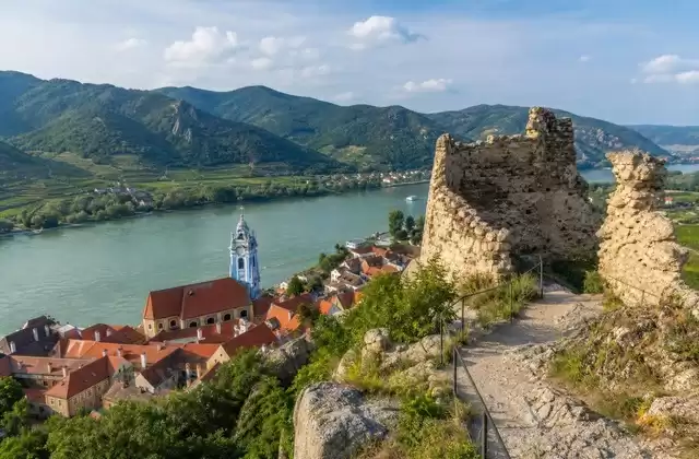 O encanto medieval de Dürnstein