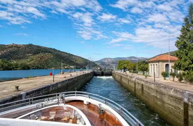As grandes eclusas do Douro