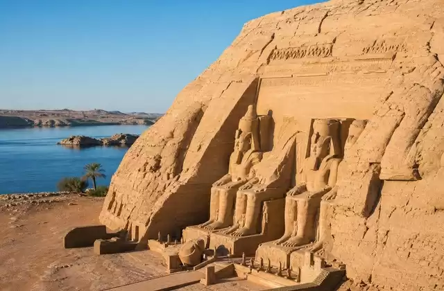 Abu Simbel e os templos de Ramsés II