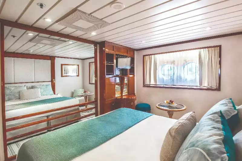 Cabine Externa com Vigia