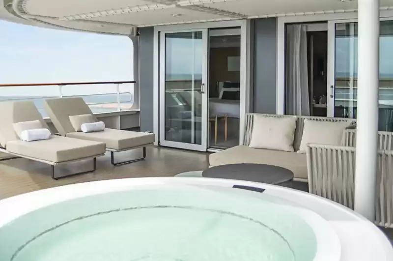 Owner's Suite Convés 5