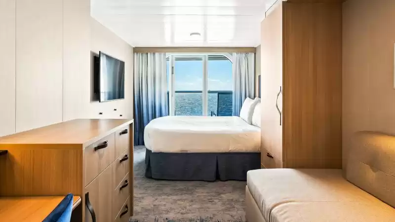 Cabine com vista para o mar e varanda grande
